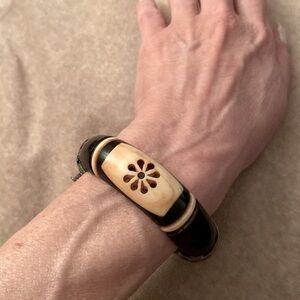 Vintage Horn  Brass Inlay Hinged Bangle Chunky Pin Closure, ERA 1970’s